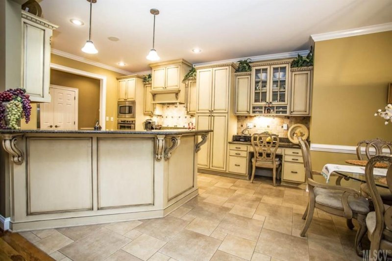 Property image 4 at 1057 Fox Chase Drive, Newton, NC 28658