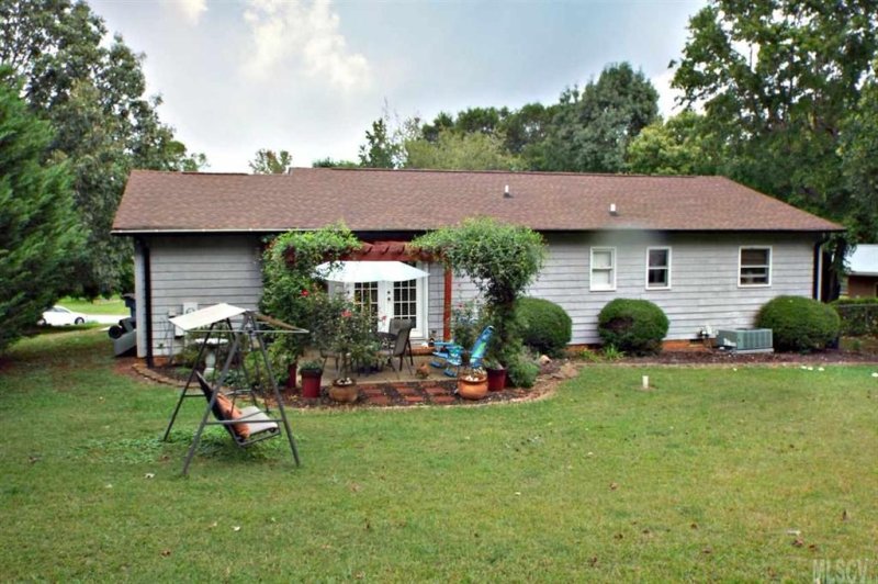 Property image 5 at 4669 Queens Road, Hickory, NC 28602