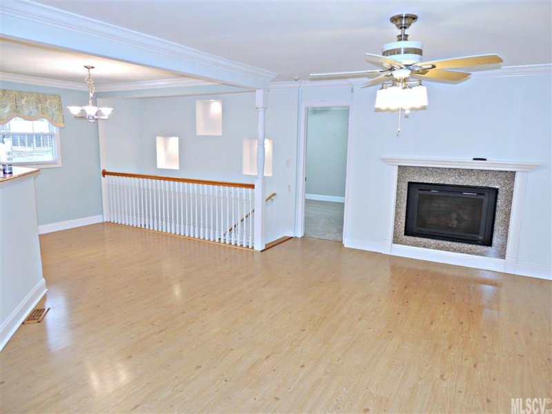 Property image 2 at 1609 Rayland Drive, Hickory, NC 28601