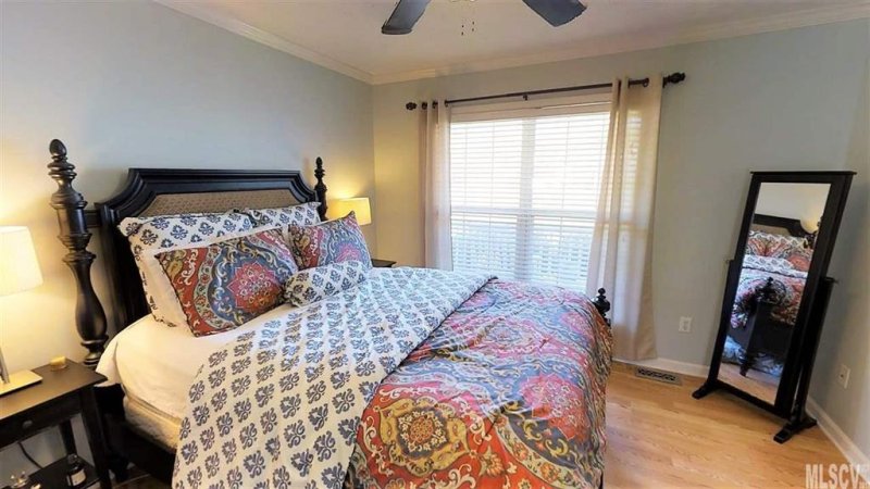 Property image 3 at 906 43rd Ave Court, Hickory, NC 28601