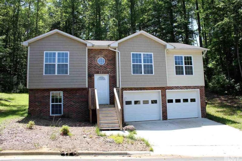 609 White Oak Circle