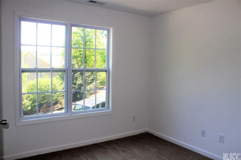 Property image 4 at 609 White Oak Circle, Lenoir, NC 28645