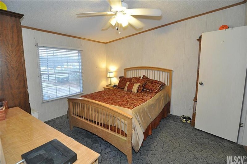 Property image 2 at 3430 Stony Brook Circle, Newton, NC 28658