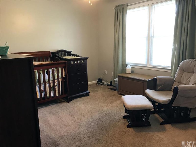 Property image 4 at 1517 Castell Lane, Hickory, NC 28601