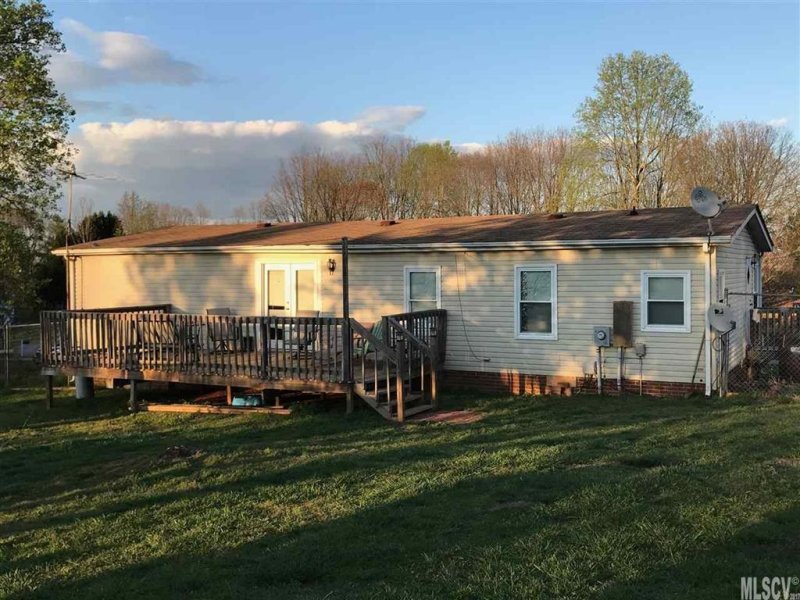 Property image 2 at 3471 Rock Creek Drive, Newton, NC 28658