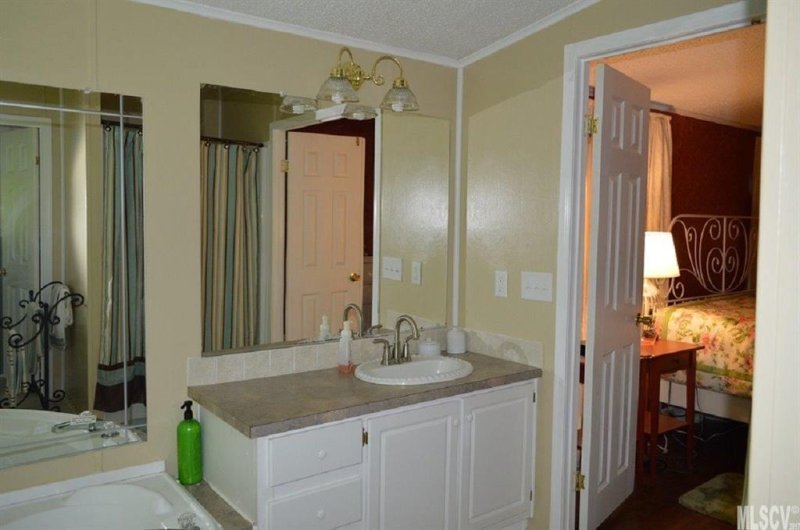 Property image 4 at 6804 Knottywood Lane, Vale, NC 28168