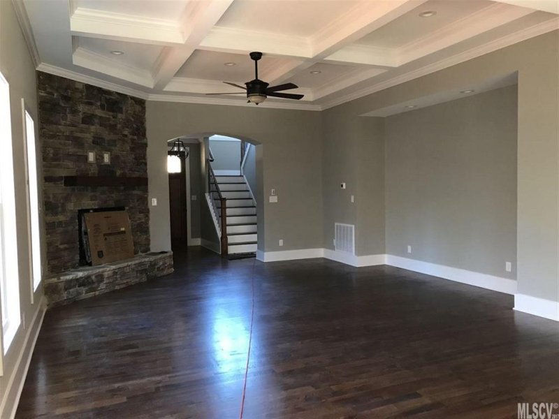 Property image 3 at 3870 12th St Court, Hickory, NC 28601