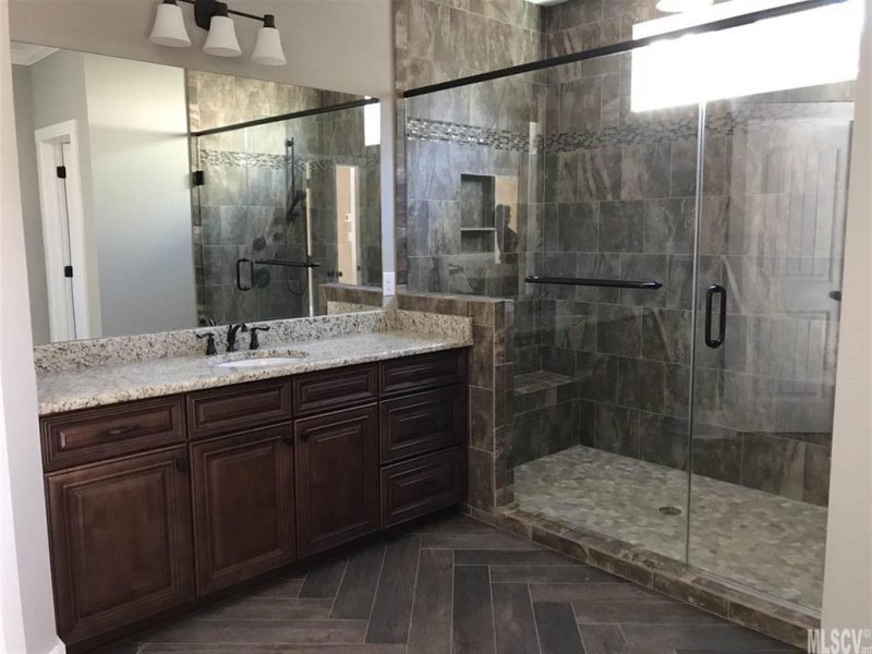 Property image 5 at 3870 12th St Court, Hickory, NC 28601