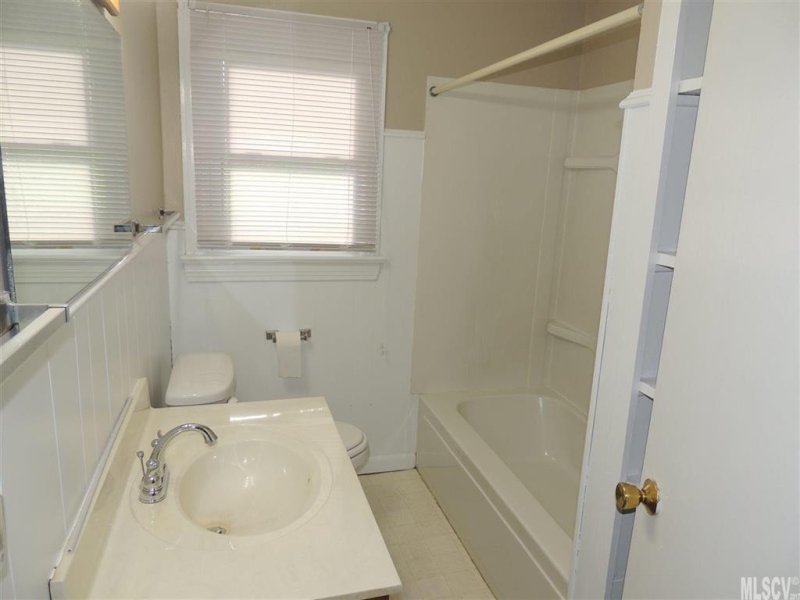 Property image 4 at 2807 21st Street, Hickory, NC 28601