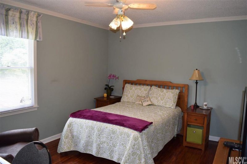 Property image 5 at 1757 Castlewood Court, Hickory, NC 28602