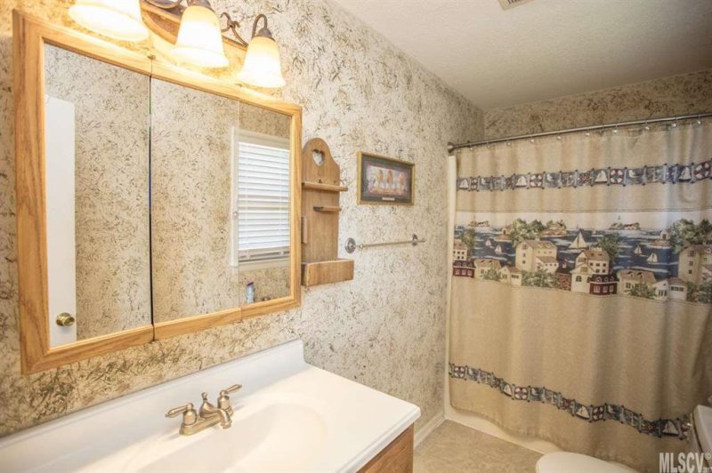 Property image 4 at 107 Pineview Court, Statesville, NC 28625
