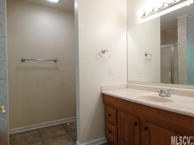 Property image 4 at 103 Creekside Lane, Hildebran, NC 28637