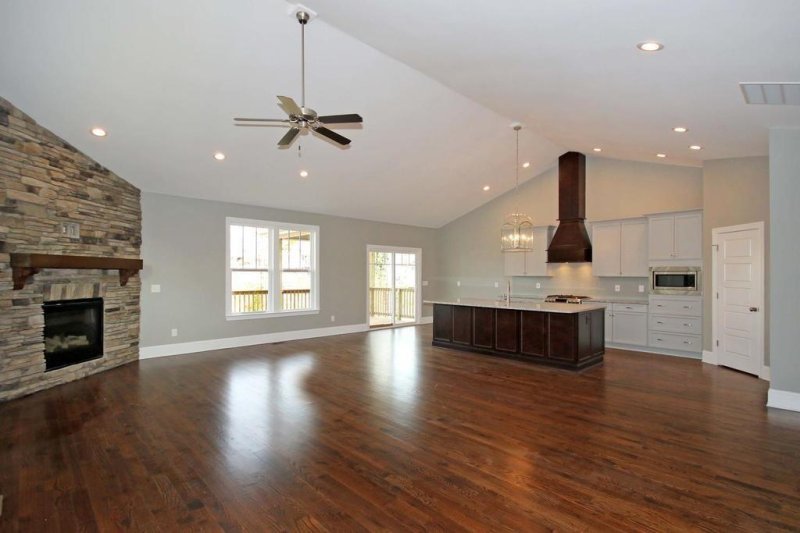 Property image 5 at 3901 12th Street, Hickory, NC 28601