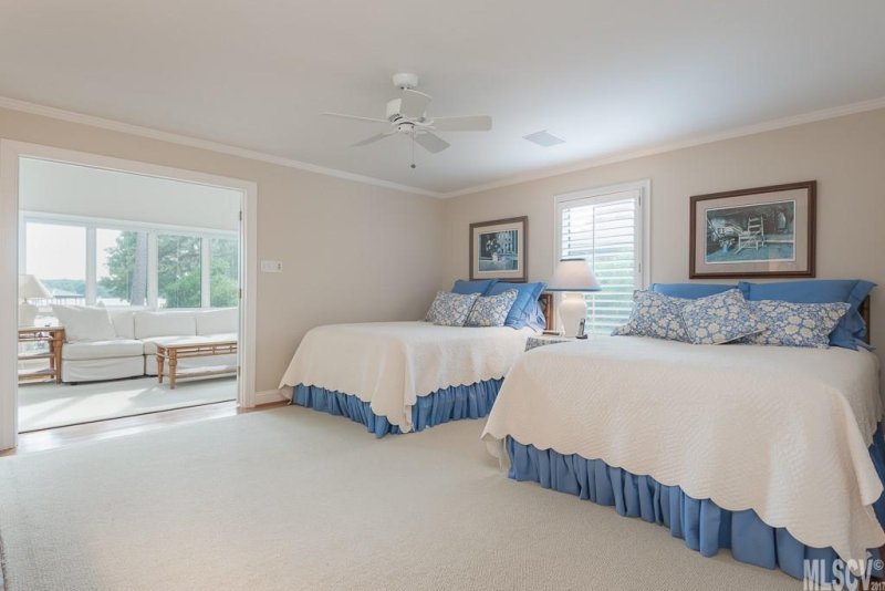 Property image 4 at 720 Isle Of Pines Road, Mooresville, NC 28117