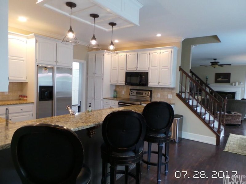 Property image 2 at 949 38th Avenue, Hickory, NC 28601