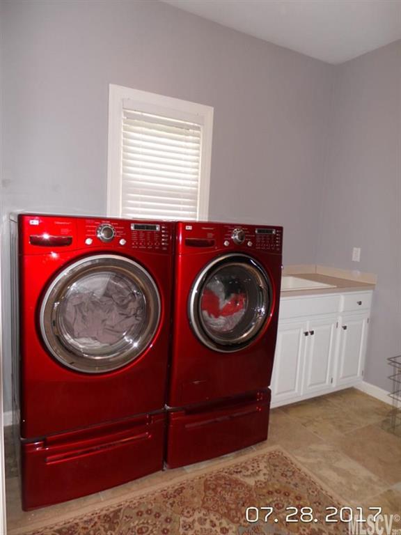 Property image 3 at 949 38th Avenue, Hickory, NC 28601