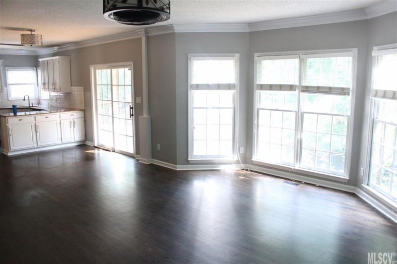 Property image 5 at 216 31st Avenue Court, Hickory, NC 28601