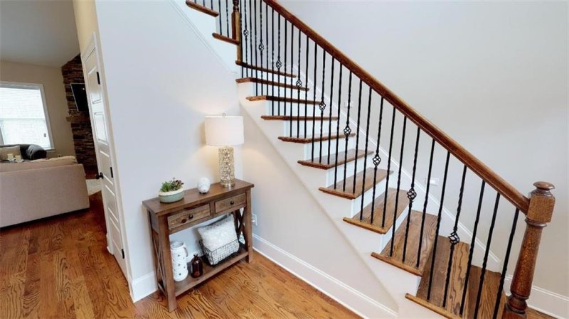 Property image 2 at 1210 Ne 39th Avenue, Hickory, NC 28601