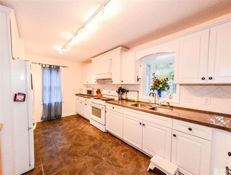 Property image 5 at 3916 Shakespear Drive, Hickory, NC 28601