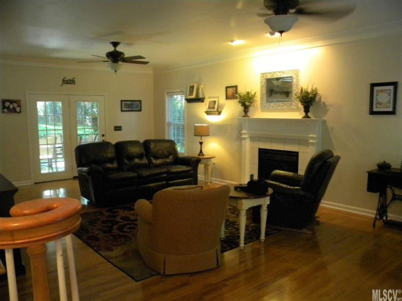 Property image 2 at 1910 Twin Ponds Drive, Hickory, NC 28602