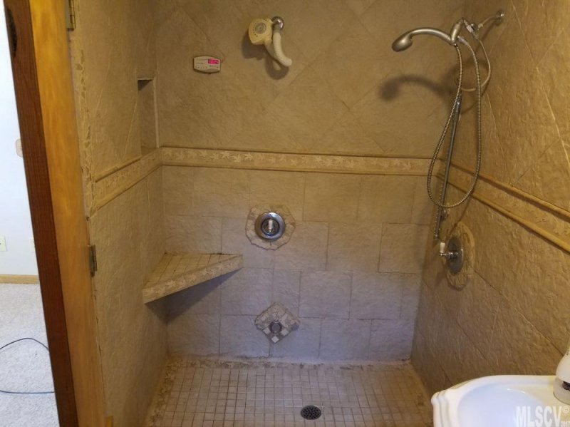 Property image 3 at 4415 Laurel Ridge Drive, Lenoir, NC 28645