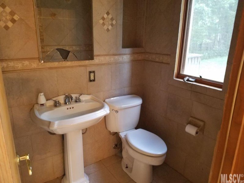 Property image 4 at 4415 Laurel Ridge Drive, Lenoir, NC 28645