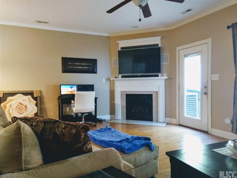 Property image 2 at 4732 Braxton Gate Lane, Hickory, NC 28602