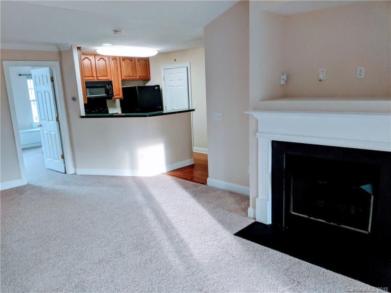 Property image 4 at 6762 Mallard Park Drive, Charlotte, NC 28262