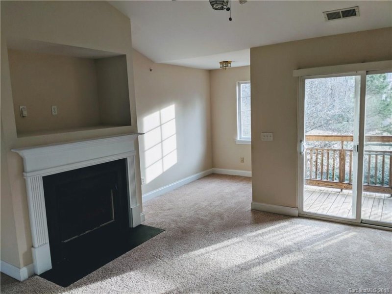 Property image 5 at 6762 Mallard Park Drive, Charlotte, NC 28262