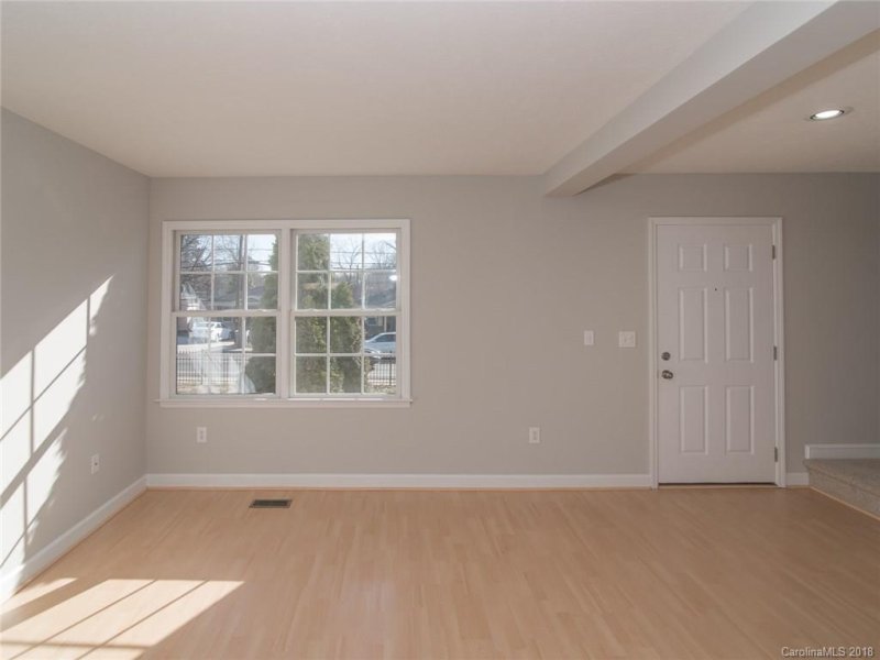 Property image 4 at 2016 Lasalle Street, Charlotte, NC 28216