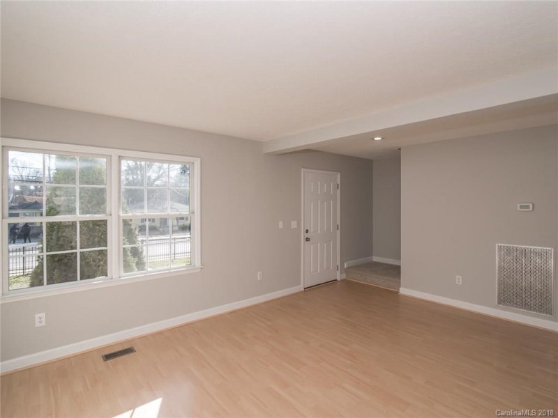 Property image 5 at 2016 Lasalle Street, Charlotte, NC 28216