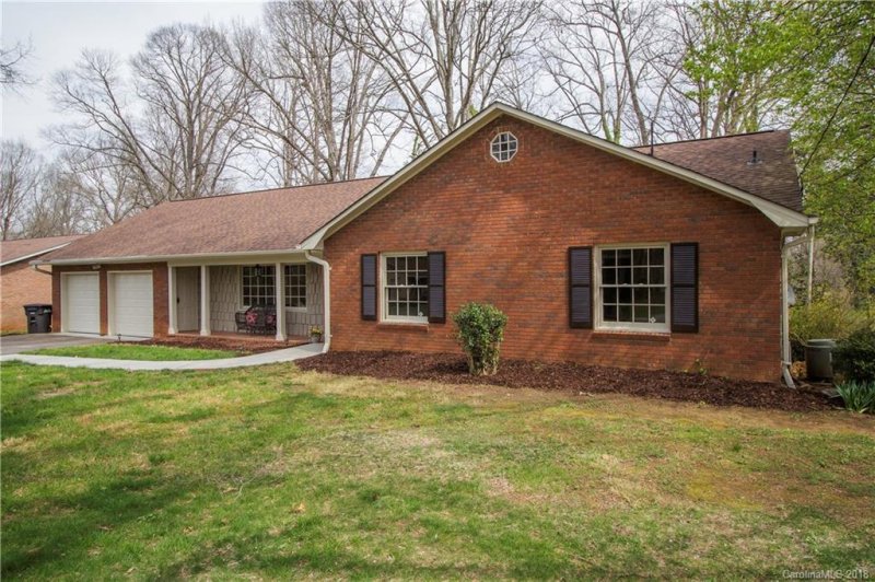 Property image 2 at 605 Berkshire Drive, Statesville, NC 28677