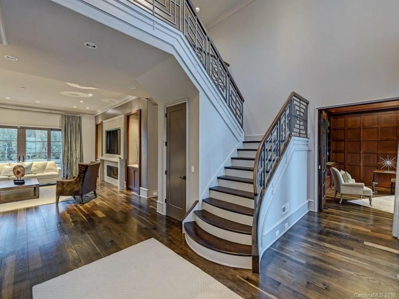 Property image 2 at 5924 Saint John Lane, Charlotte, NC 28210