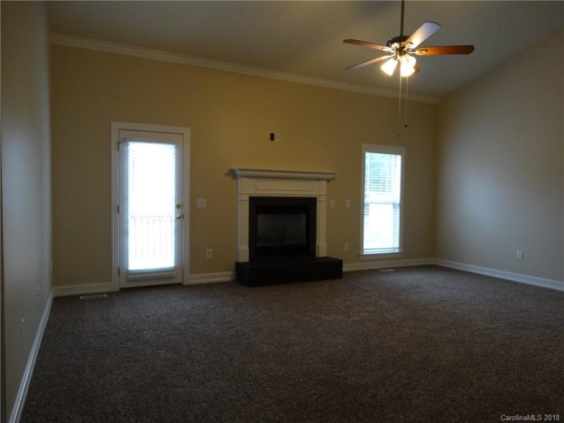 Property image 3 at 20326 Colony Point Lane, Cornelius, NC 28031