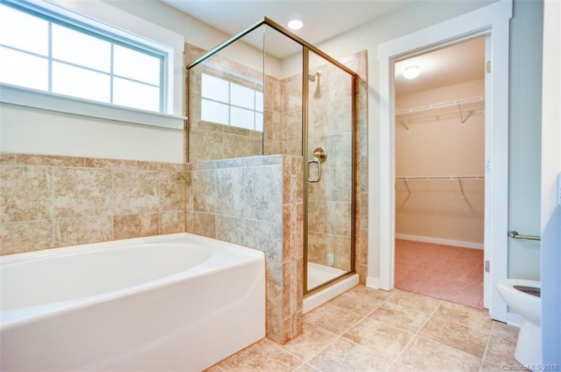 Property image 5 at 10112 Michael Crossing Drive, Charlotte, NC 28213