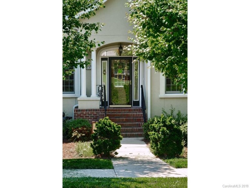 Property image 2 at 390 Mistletoe Trail, Hendersonville, NC 28791