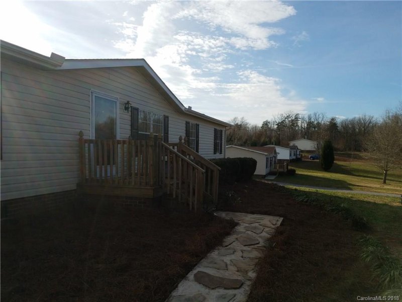 Property image 3 at 147 Broad Meadow Drive, Statesville, NC 28677