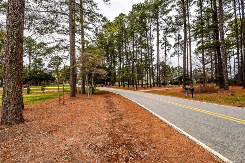 Property image 3 at 592 Isle Of Pines Road, Mooresville, NC 28117