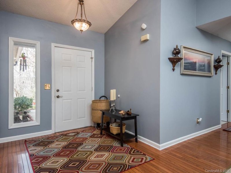 Property image 4 at 60 Pine Cone Drive, Asheville, NC 28805