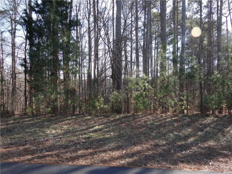 Property image 2 at 138 Waterbury Drive, Mooresville, NC 28117