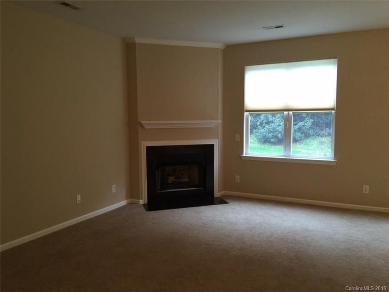 Property image 3 at 16910 Commons Creek Drive, Charlotte, NC 28277