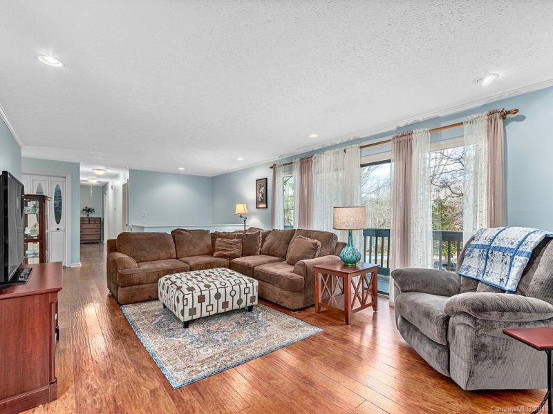 Property image 4 at 3025 Chestnut Tree Road, Hendersonville, NC 28792