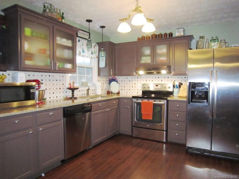 Property image 4 at 84 Candlelight Circle, Clyde, NC 28721