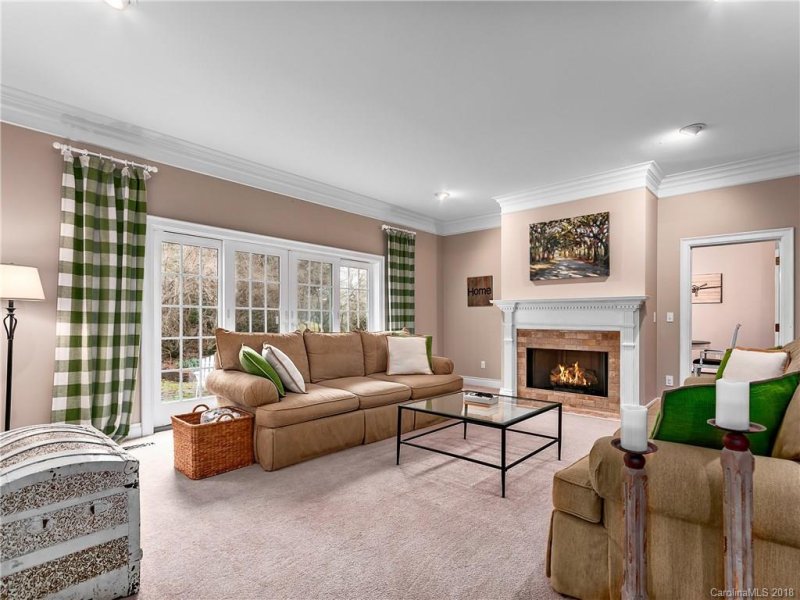 Property image 5 at 100 Perry Place, Hendersonville, NC 28739