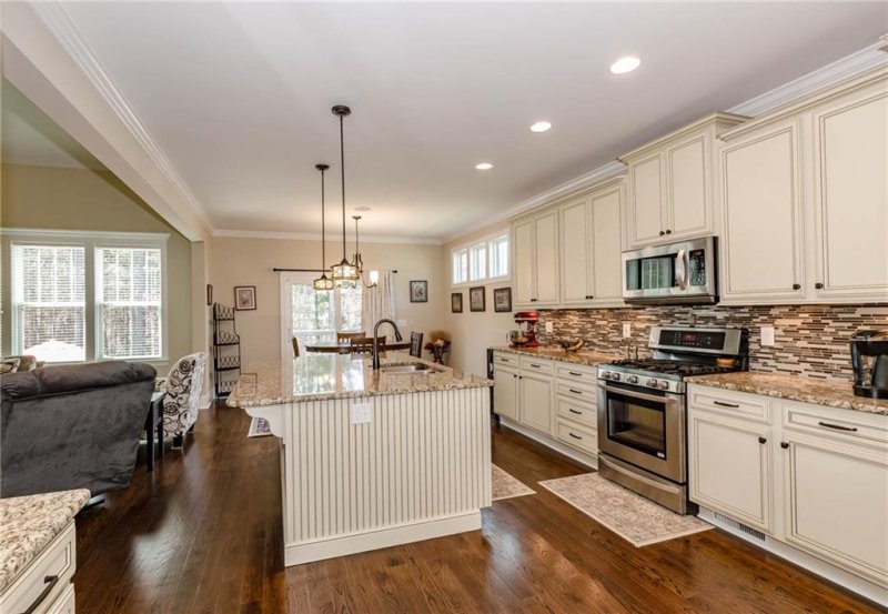 Property image 3 at 1202 39th Avenue, Hickory, NC 28601