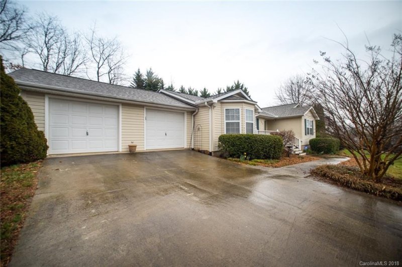 Property image 3 at 104 Eden Glen Court, Black Mountain, NC 28711