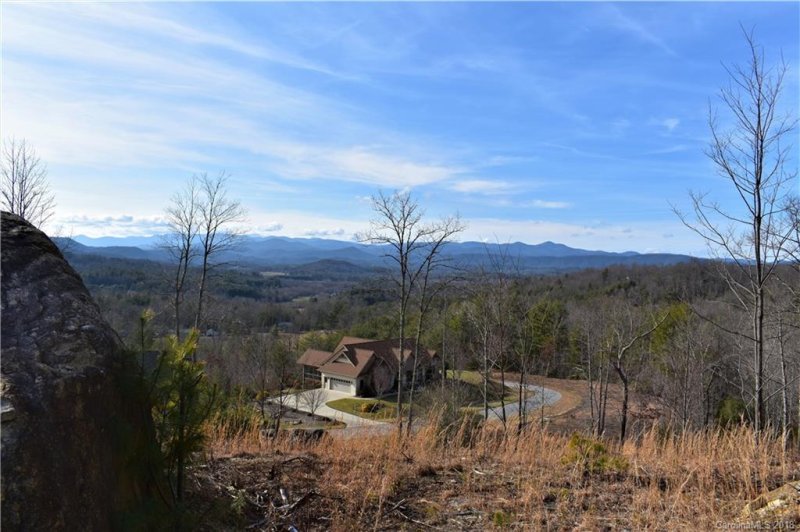 Property image 3 at 467 Crystal Heights Drive, Hendersonville, NC 28739