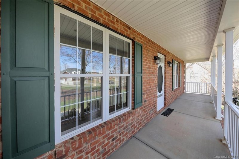 Property image 3 at 1929 Lynmore Drive, Sherrills Ford, NC 28673