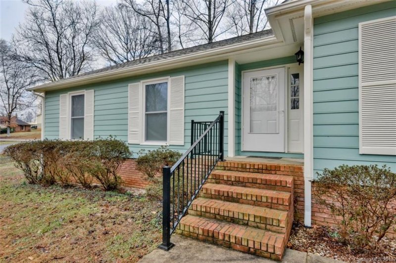 Property image 2 at 217 Castle Creek Road, Statesville, NC 28625