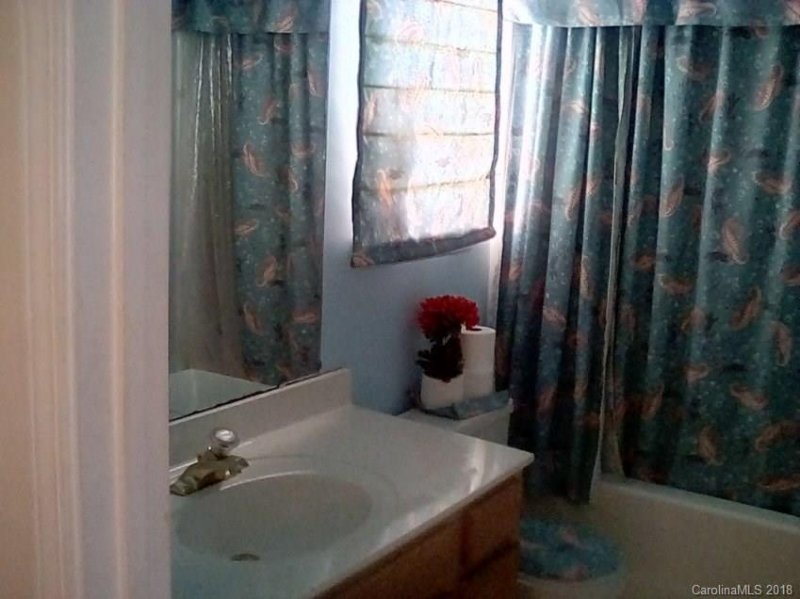 Property image 5 at 3856 Brookchase Lane, Charlotte, NC 28205